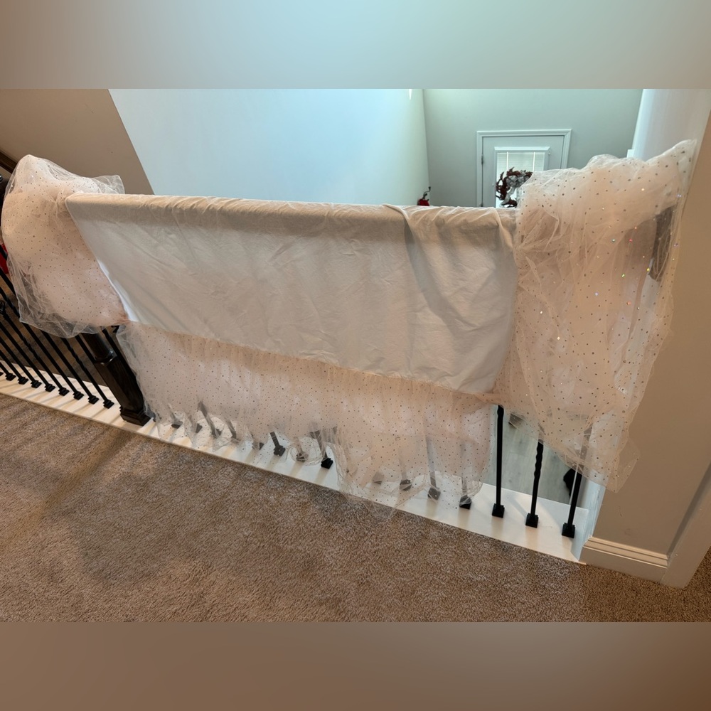 Pottery Barn Crib Toddler bed dust ruffle